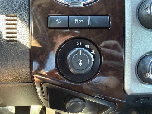 Used 2014 Ford F250 Platinum w/ FX4 Off-Road Package image 33