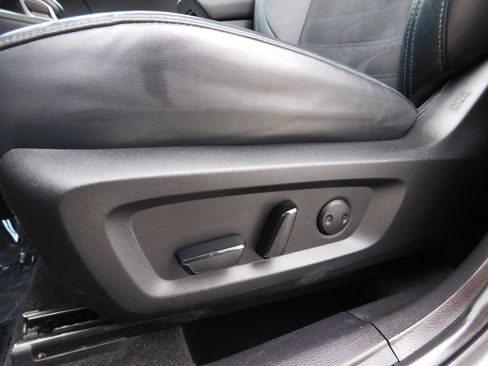 Used 2023 Mitsubishi Outlander SE FWD image 17