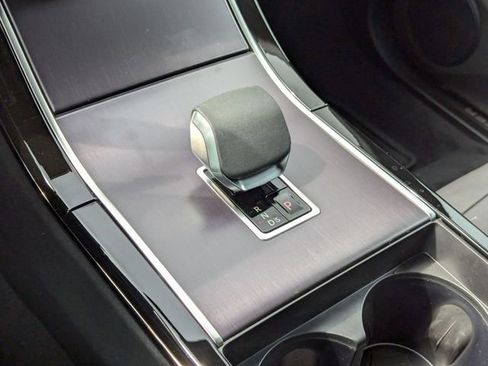 Used 2026 Land Rover Range Rover Evoque Dynamic SE image 9