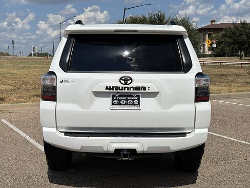 Certified 2020 Toyota 4Runner SR5 Premium w/ Moonroof Package RWD image 7