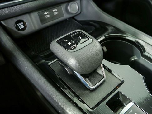 Used 2024 Nissan Rogue SV AWD/4WD image 16