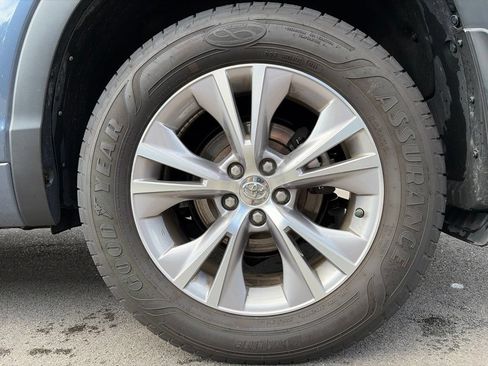 Used 2015 Toyota Highlander XLE AWD/4WD image 22