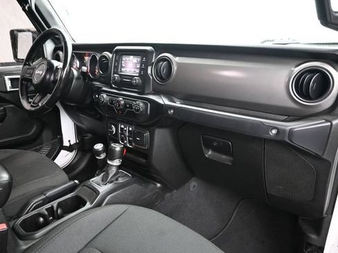 Used 2021 Jeep Gladiator Sport AWD/4WD image 10
