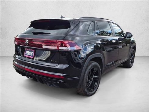 Used 2025 Volkswagen Atlas Cross Sport SEL R-Line AWD/4WD image 5