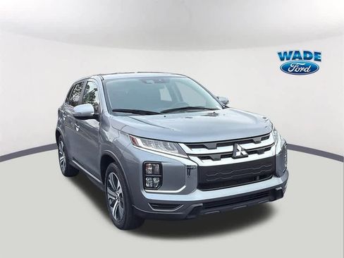 Used 2024 Mitsubishi Outlander Sport SE image 3