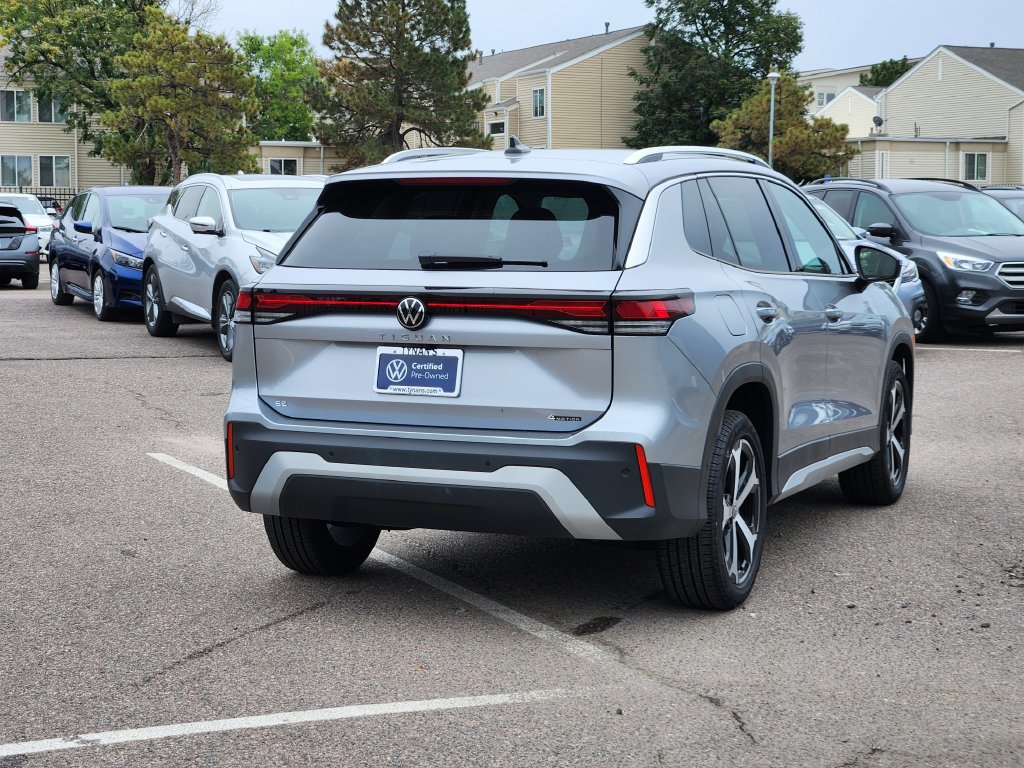 Used 2025 Volkswagen Tiguan SE AWD/4WD image 7