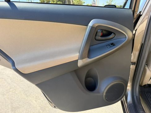 Used 2010 Toyota RAV4 2WD image 12