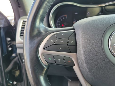 Used 2020 Jeep Grand Cherokee Altitude image 22