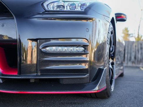 Used 2023 Nissan GT-R NISMO w/ Floor Mat Package AWD/4WD image 77