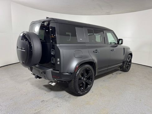 Used 2024 Land Rover Defender 110 Carpathian Edition image 6