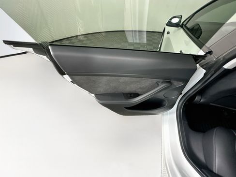 Used 2021 Tesla Model 3 Standard Range Plus RWD image 26