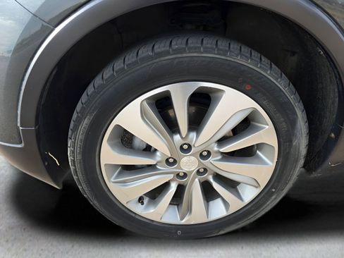 Used 2018 Buick Encore Preferred image 9