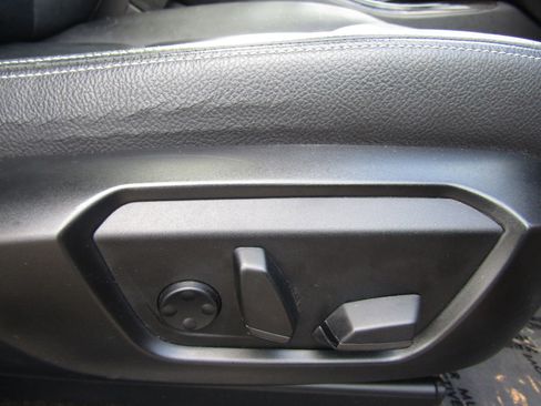 Used 2017 BMW X3 xDrive28i image 13