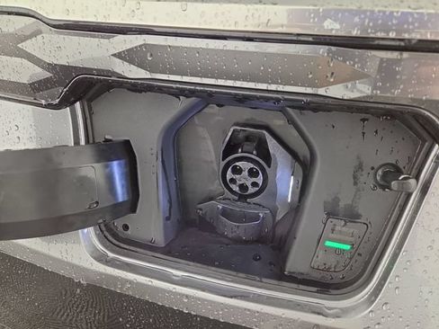 Certified 2024 Kia Niro Wind FWD image 27
