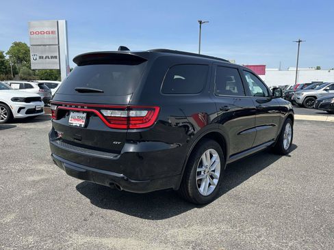 Used 2024 Dodge Durango GT RWD image 6