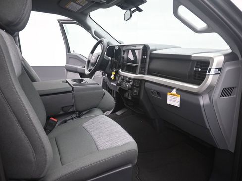 New 2026 Ford F250 XLT w/ FX4 Off-Road Package AWD/4WD image 24