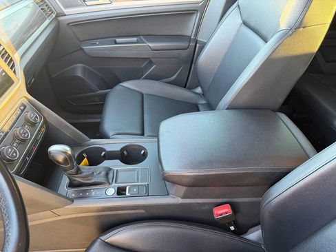 Used 2018 Volkswagen Atlas SE image 26