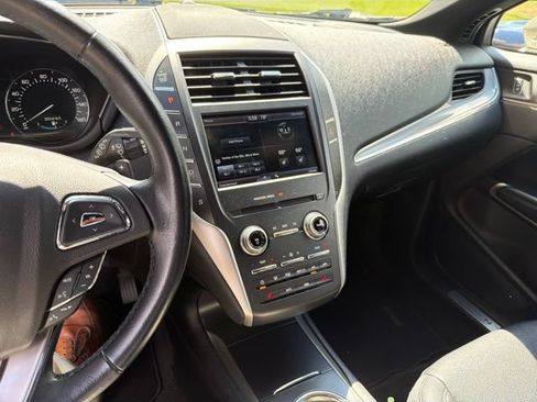 Used 2015 Lincoln MKC AWD image 2