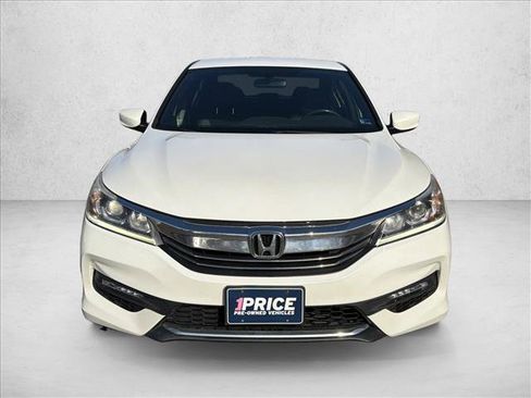 Used 2017 Honda Accord Sport Special Edition image 2