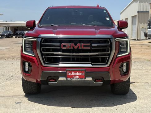 Used 2021 GMC Yukon AT4 w/ Rear Media and Nav Package AWD/4WD image 2