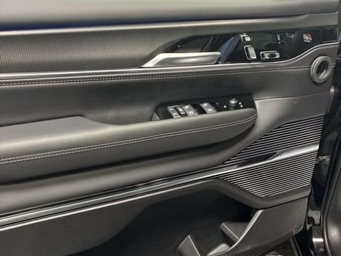 Used 2026 Jeep Grand Wagoneer Summit image 14