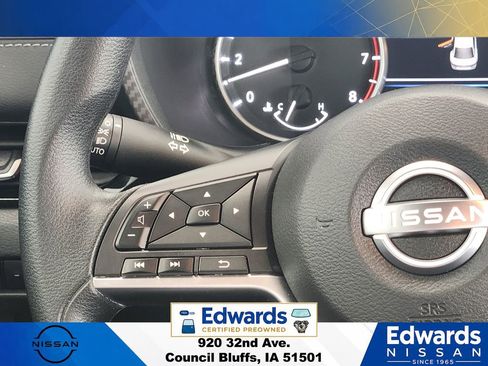 Used 2025 Nissan Sentra SV FWD image 20