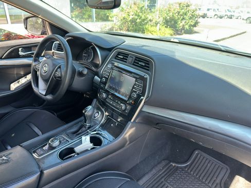 Used 2017 Nissan Maxima 3.5 S FWD image 12