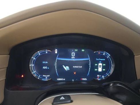 Used 2019 Cadillac Escalade Platinum AWD/4WD image 15