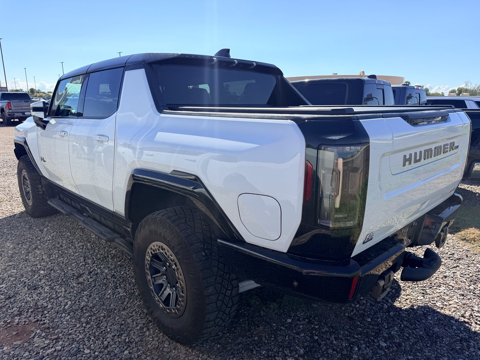 Used 2024 GMC Hummer EV 3X w/ Battery Pack, 24 Module Pack AWD/4WD image 2