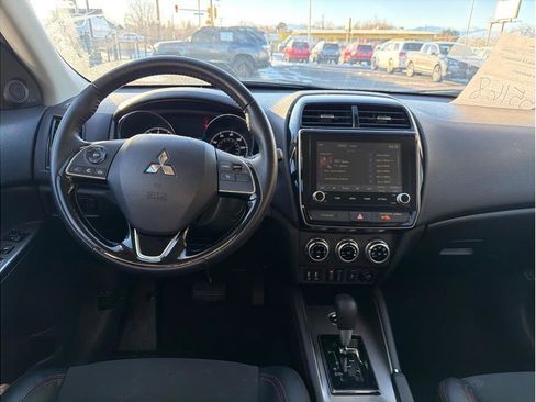 Used 2024 Mitsubishi Outlander Sport S Sport Utility 4D image 5
