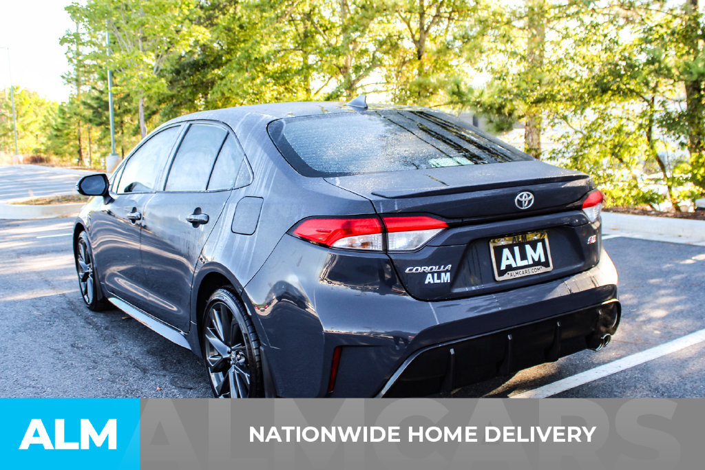 Used 2025 Toyota Corolla SE w/ Convenience Package FWD image 4