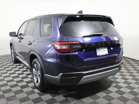 Used 2023 Honda Pilot EX-L image 7