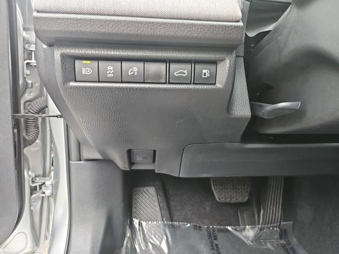 Used 2026 Toyota Camry LE FWD image 25
