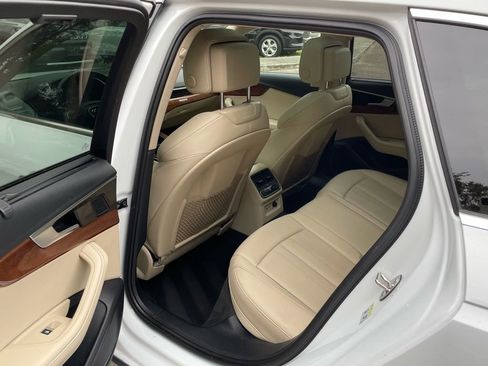 Used 2024 Audi A4 2.0T allroad Premium Plus image 11