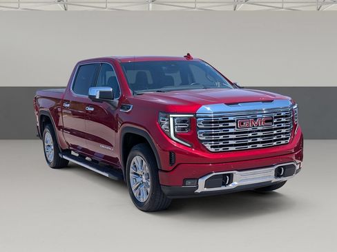 Used 2023 GMC Sierra 1500 Denali w/ Technology Package AWD/4WD image 2