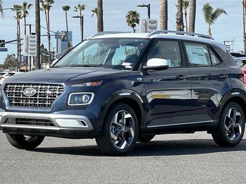 New 2025 Hyundai Venue Limited image 7