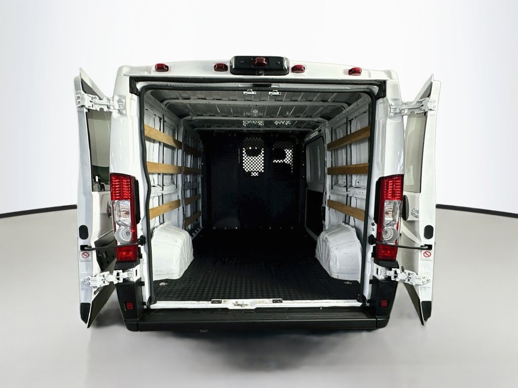 Used 2025 RAM ProMaster 2500 w/ U-Haul Equipment Group FWD image 26
