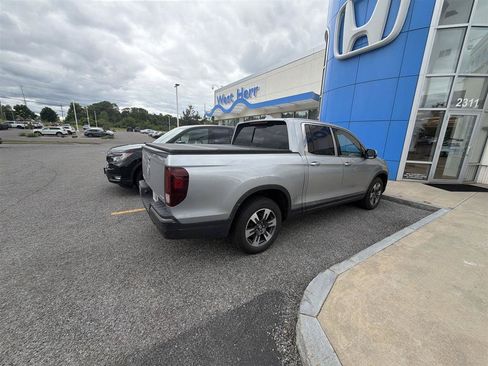 Used 2017 Honda Ridgeline RTL-E image 3