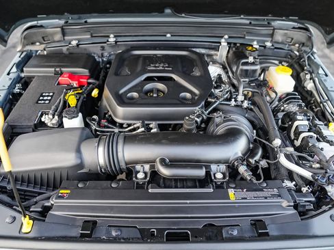 New 2025 Jeep Wrangler Unlimited Rubicon w/ Technology Group image 12