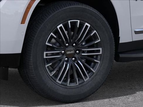 New 2026 GMC Yukon Elevation w/ Elevation Premium Package AWD/4WD image 9