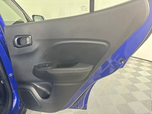 Used 2025 Hyundai Venue Limited image 39