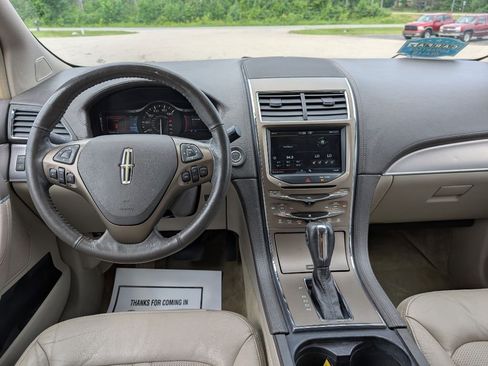 Used 2012 Lincoln MKX PREMIUM image 11