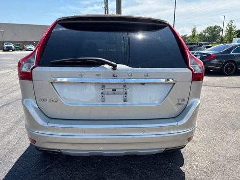 Used 2017 Volvo XC60 T5 Inscription w/ Preferred Option Package AWD/4WD image 3