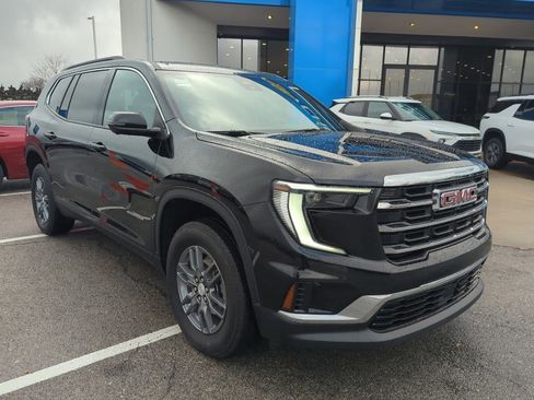 Certified 2025 GMC Acadia Elevation image 2