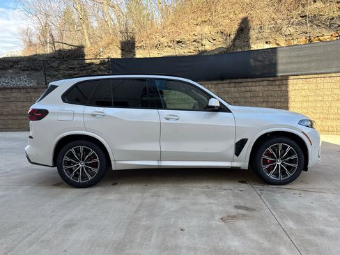 New 2026 BMW X5 xDrive40i w/ M Sport Package image 7