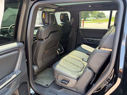 Used 2026 Rivian R1S Adventure AWD/4WD image 20