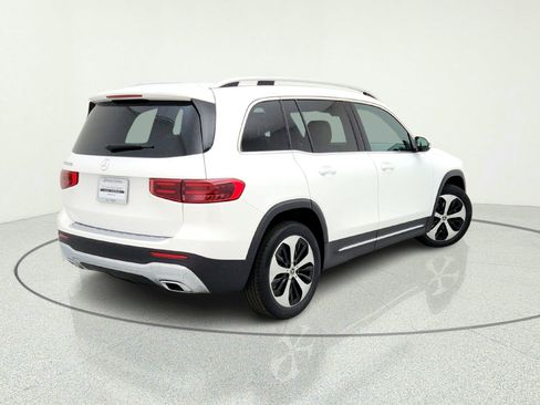New 2026 Mercedes-Benz GLB 250 image 9