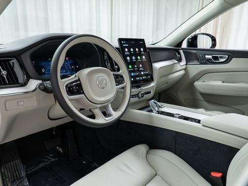 New 2026 Volvo XC60 B5 Ultra w/ Climate Package image 12