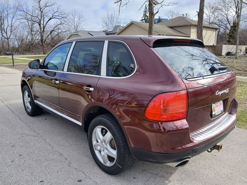 Used 2004 Porsche Cayenne S image 8