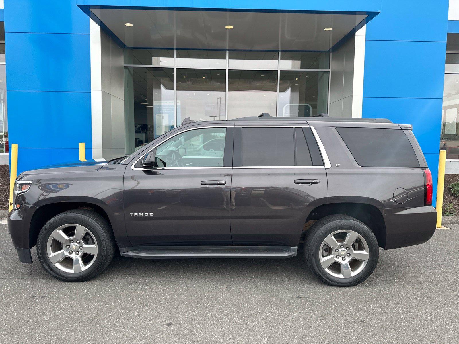 Used 2017 Chevrolet Tahoe LT AWD/4WD image 8